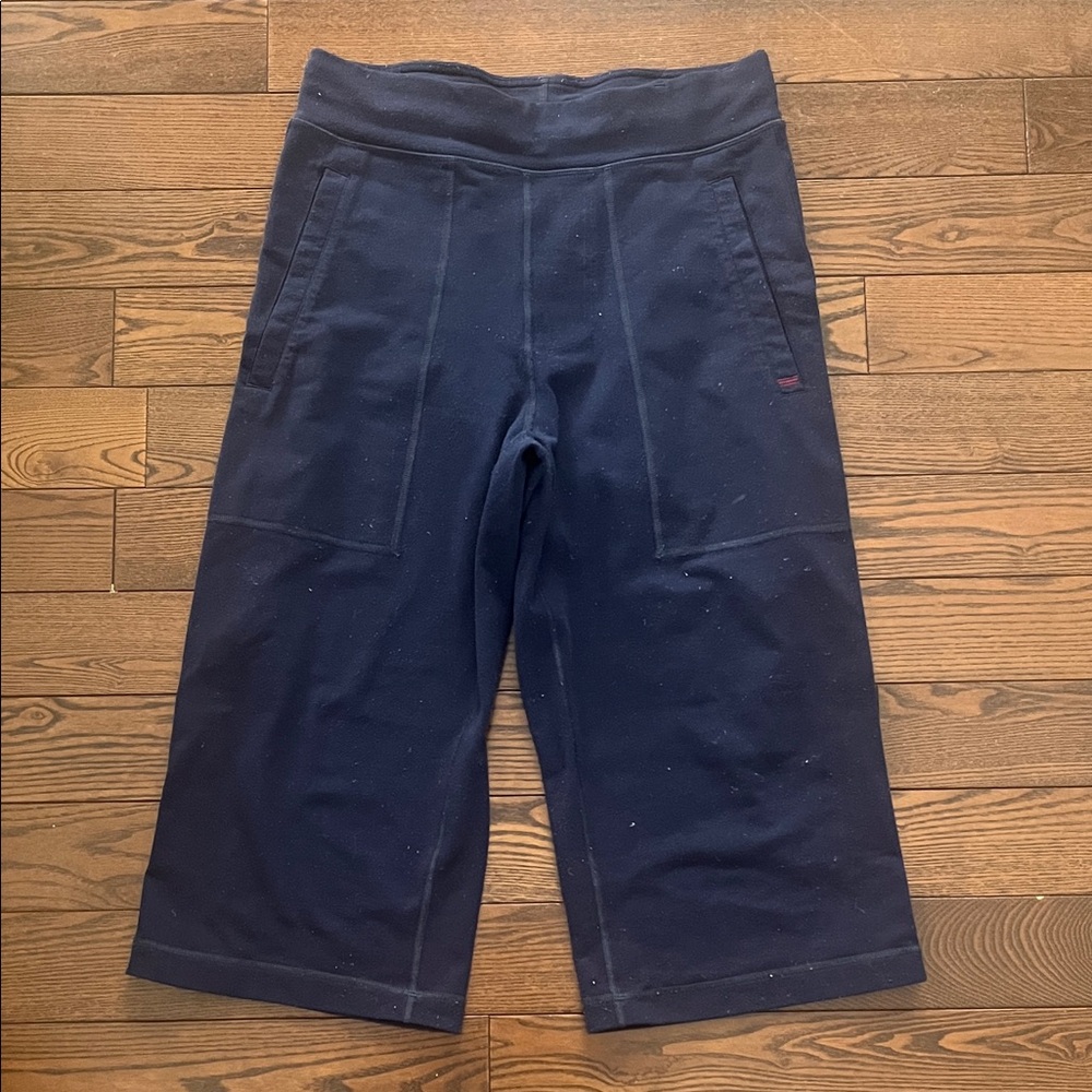 Navy Flood Style Yoga Pants